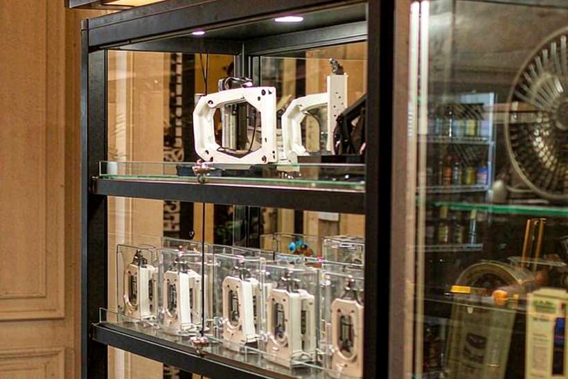 Bulk Distribution for Elektronna Ya Sisgareta in Madrid — US warehouse