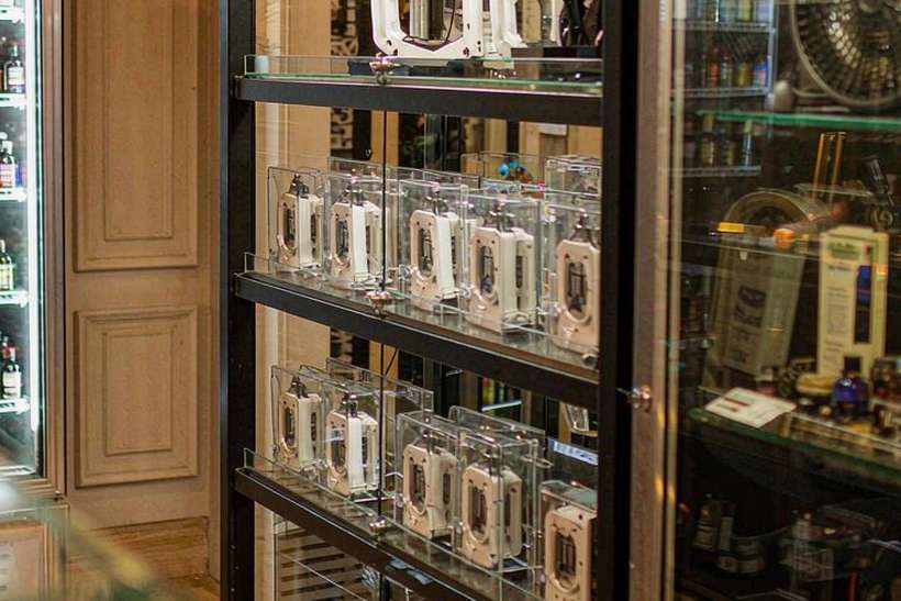 Case Study: Elektronna Ya Sisgareta in Madrid — US warehouse