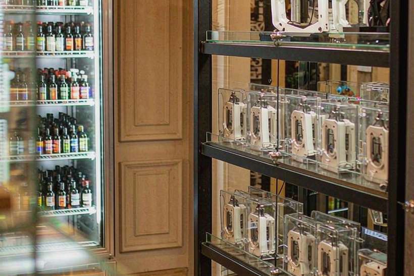 Case Study: Elektronna Ya Sisgareta mods — US warehouse