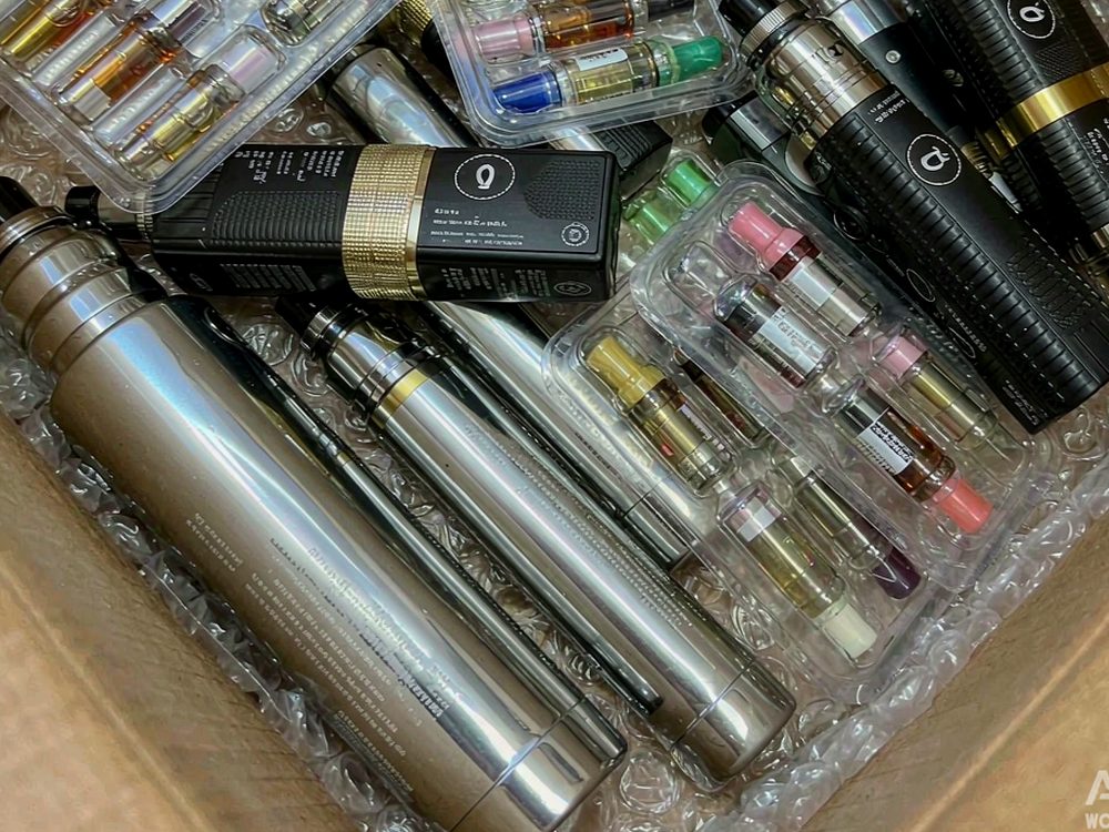 Checklist for Elektronna Ya Sisgareta products in Madrid — new arrivals