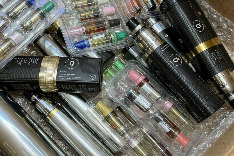 Comparison of Elektronna Ya Sisgareta e-liquid Suppliers — bulk case