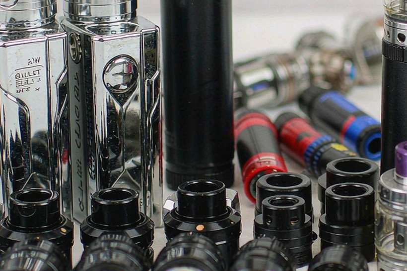 Comparison of Elektronna Ya Sisgareta tanks Suppliers — small parcel