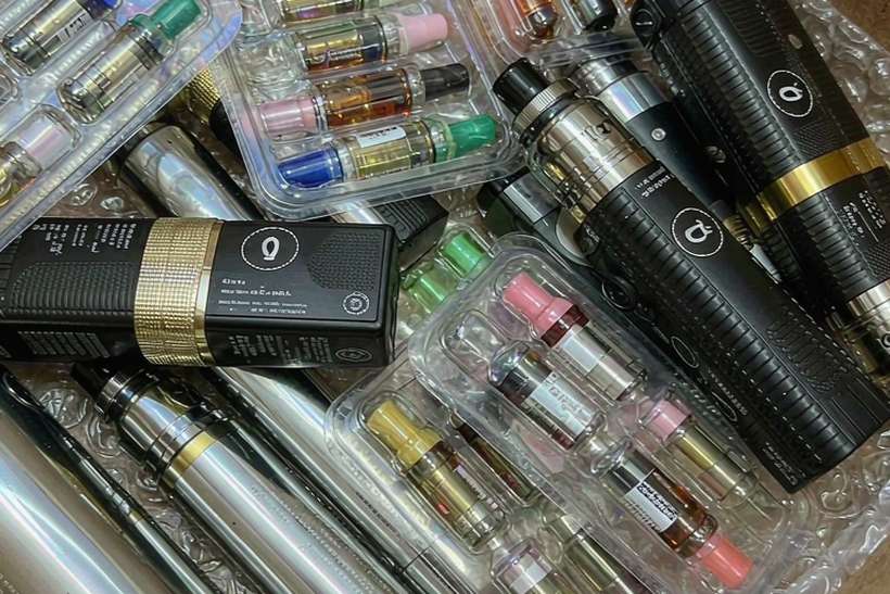 Flavor Catalog of Elektronna Ya Sisgareta disposables — small parcel