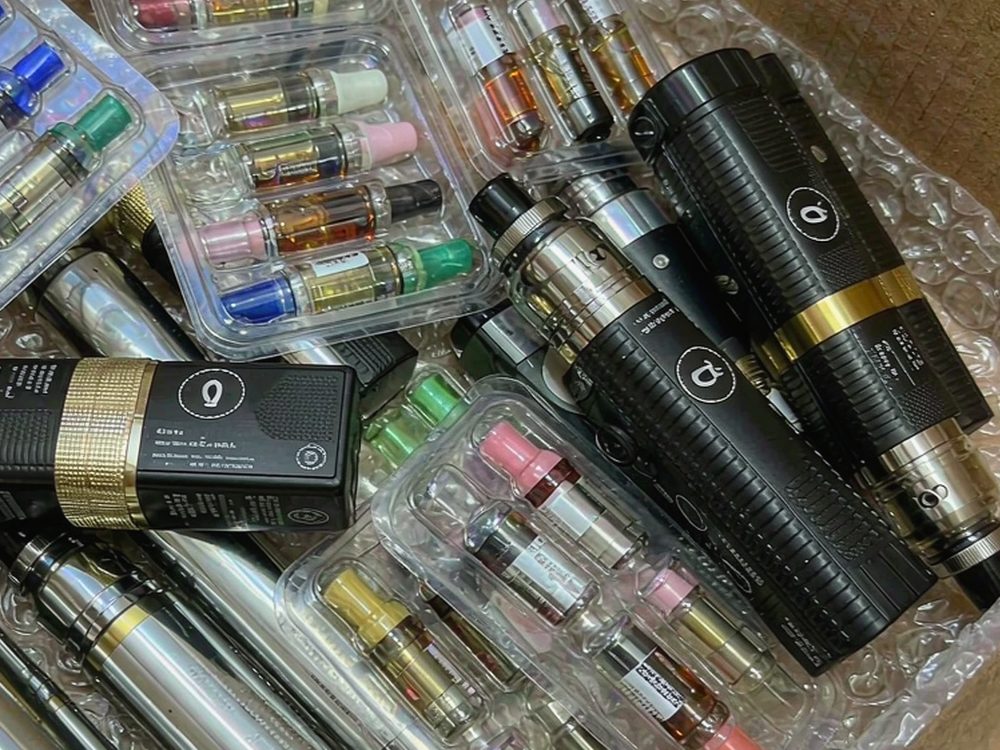 How to Store Elektronna Ya Sisgareta in Madrid — premium tier