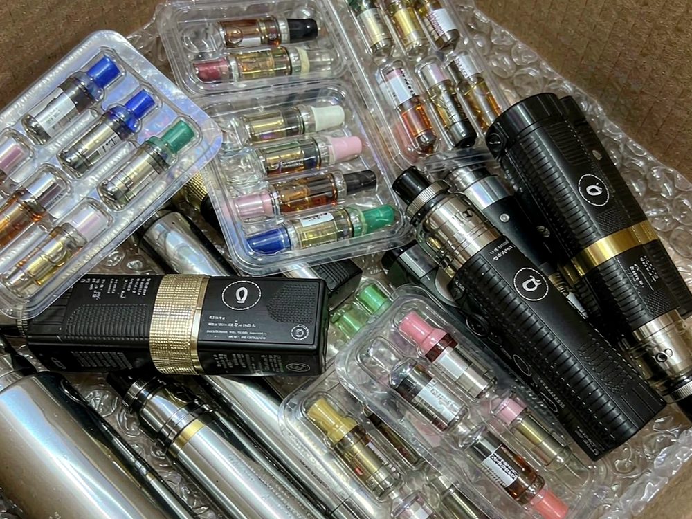 How to Store Elektronna Ya Sisgareta in Madrid — wholesale only