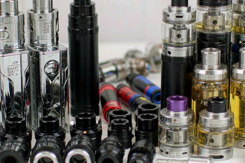 Import Guide for Elektronna Ya Sisgareta in Madrid — EU stock