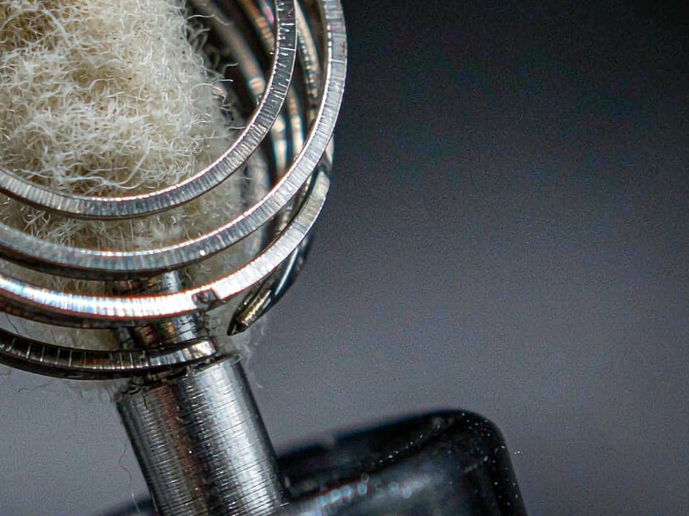 Launch Plan for Elektronna Ya Sisgareta e-liquid — budget tier