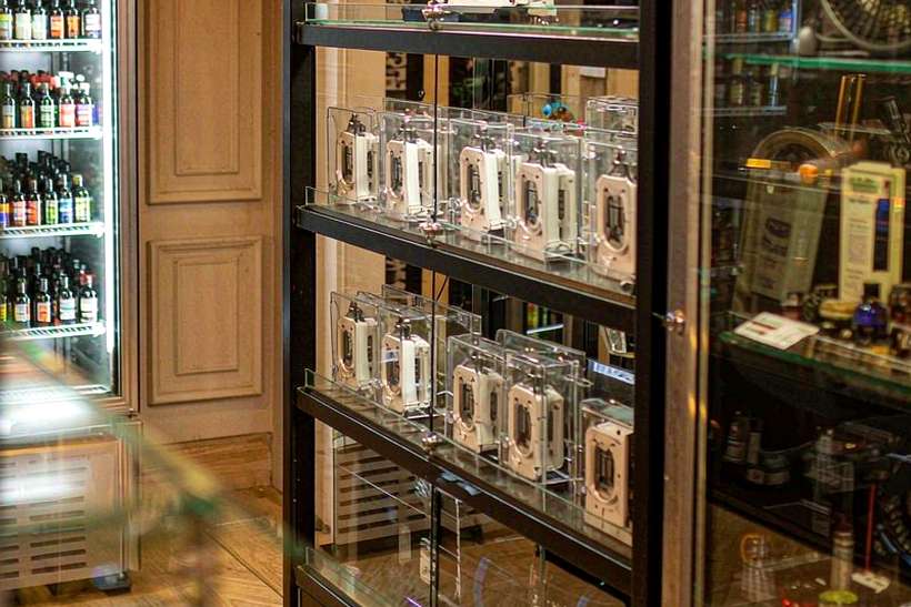 Launch Plan for Elektronna Ya Sisgareta hardware — container load