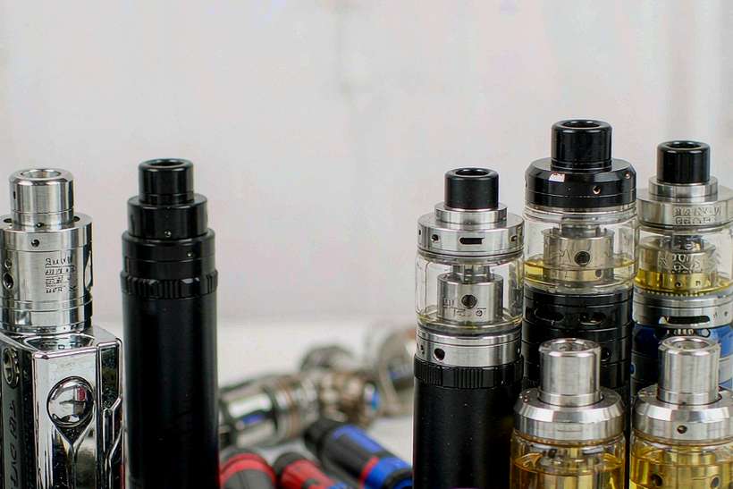 Launch Plan for Elektronna Ya Sisgareta hardware — EU stock