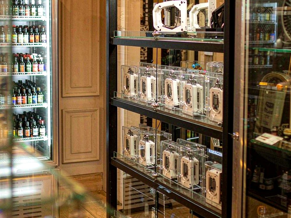 Margins on Elektronna Ya Sisgareta in Madrid — premium tier