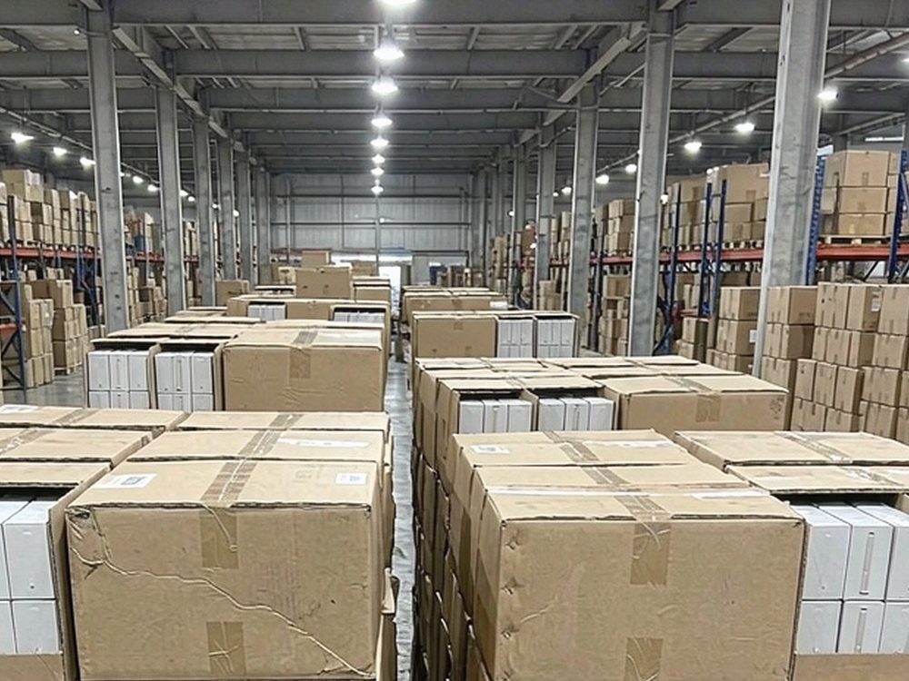 Market Overview of Elektronna Ya Sisgareta products in Madrid — bulk case