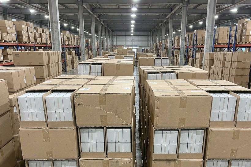 Market Overview of Elektronna Ya Sisgareta tanks — container load