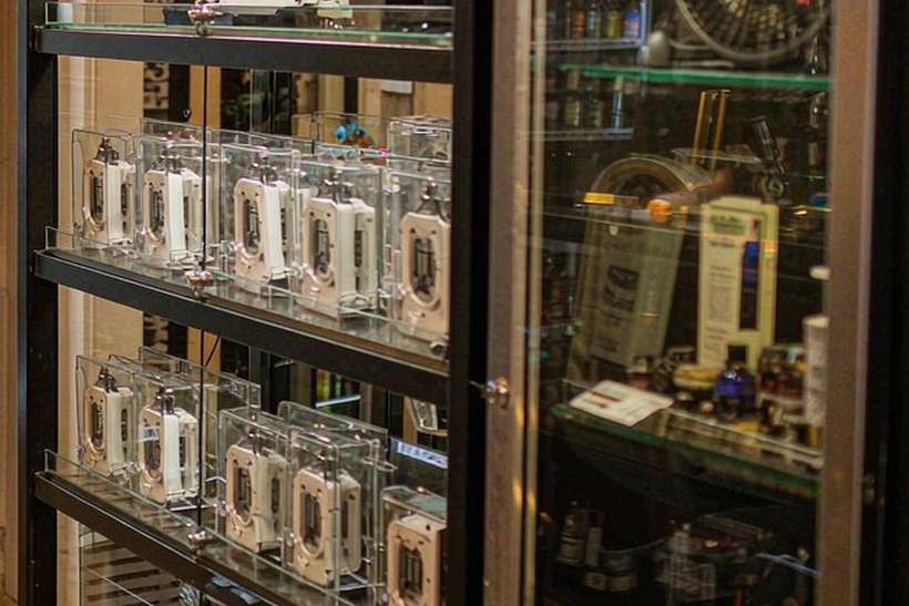 MOQ and Lead Time for Elektronna Ya Sisgareta e-liquid — Middle East
