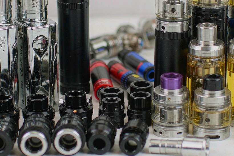 MOQ and Lead Time for Elektronna Ya Sisgareta products in Madrid — Middle East