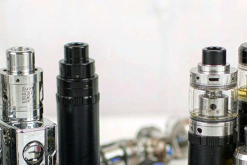Regional Review of Elektronna Ya Sisgareta hardware — limited batch