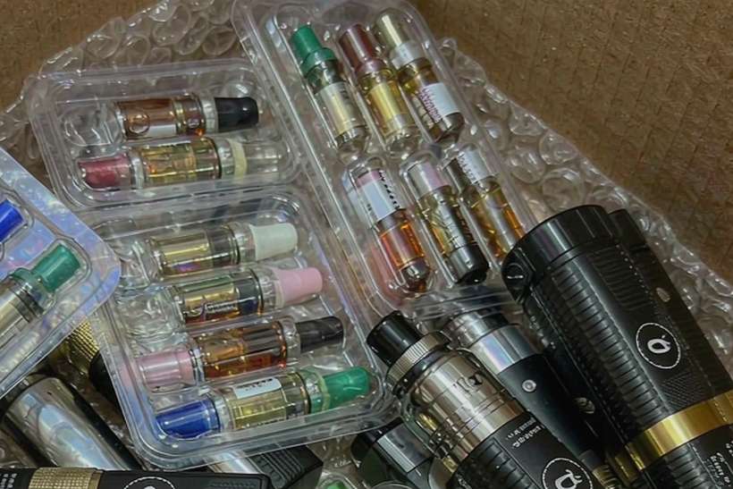 Reseller Guide to Elektronna Ya Sisgareta hardware — bulk case