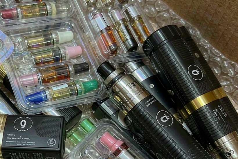 Restocking Elektronna Ya Sisgareta products in Madrid — limited batch