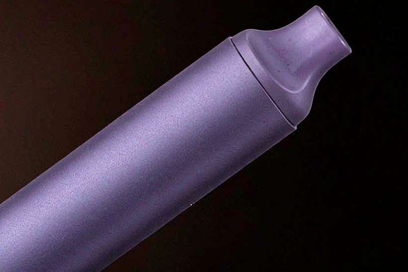 Restocking Elektronna Ya Sisgareta products in Madrid — Middle East