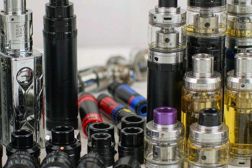 Sourcing Report on Elektronna Ya Sisgareta products in Madrid — Winter special