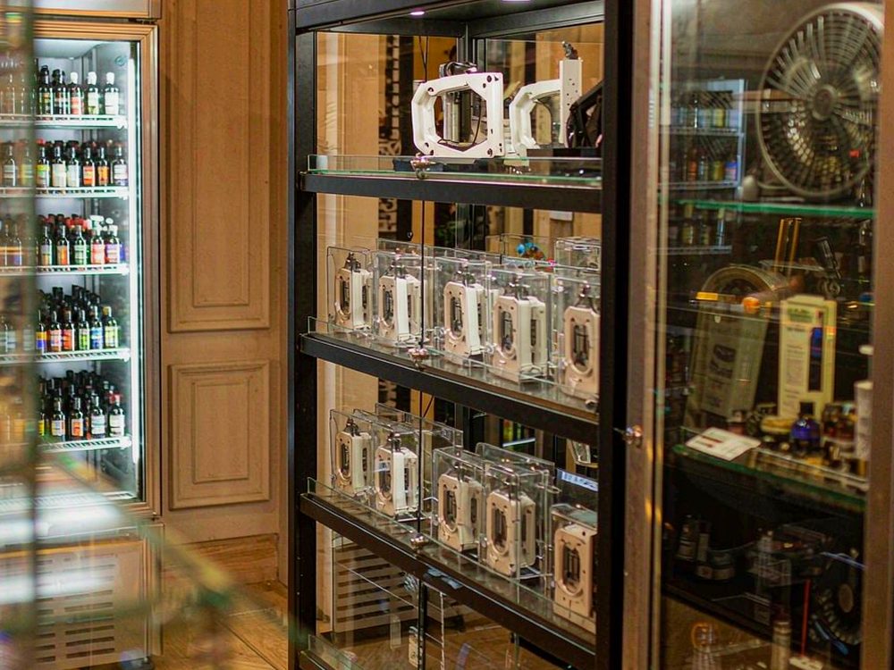 Sourcing Report on Madrid Elektronna Ya Sisgareta — wholesale only