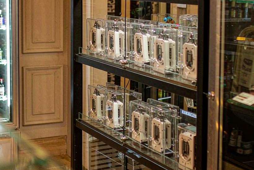 Trend Report on Elektronna Ya Sisgareta products in Madrid — US warehouse