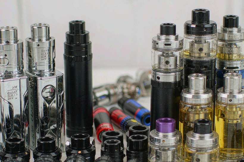 Warehouse Options for Elektronna Ya Sisgareta tanks — US warehouse