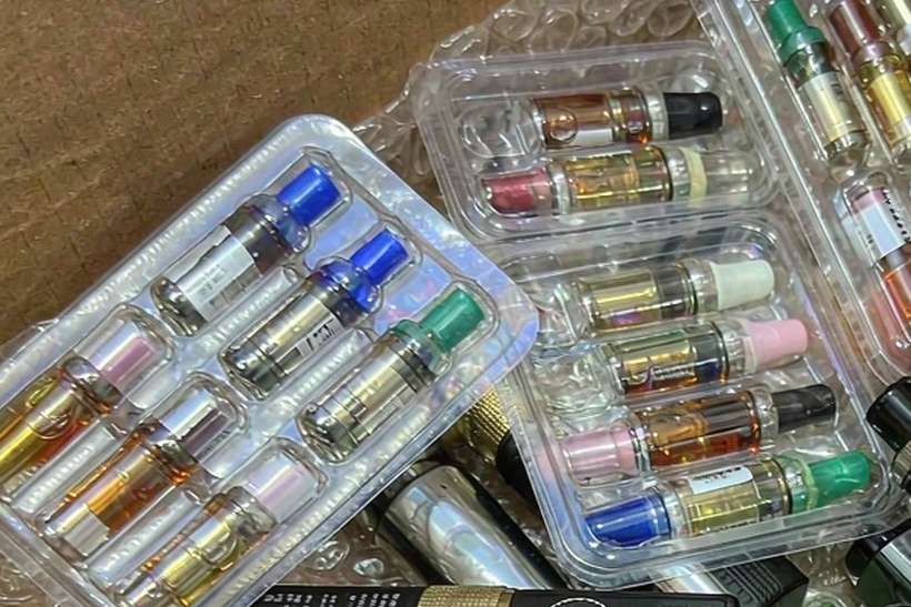 Warranty Notes for Elektronna Ya Sisgareta tanks — container load