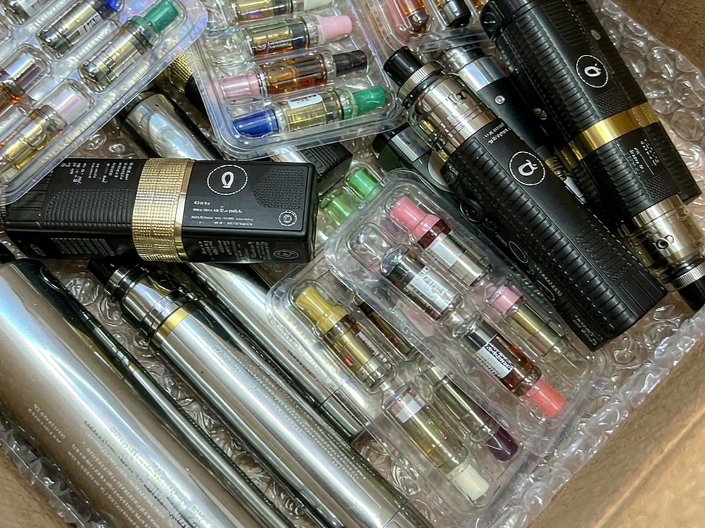 Wholesale Elektronna Ya Sisgareta products in Madrid — bulk case
